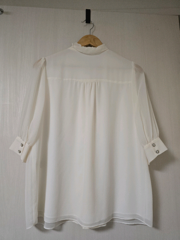 새상품급) 신상 미니멈 화이트 블라우스 이미지