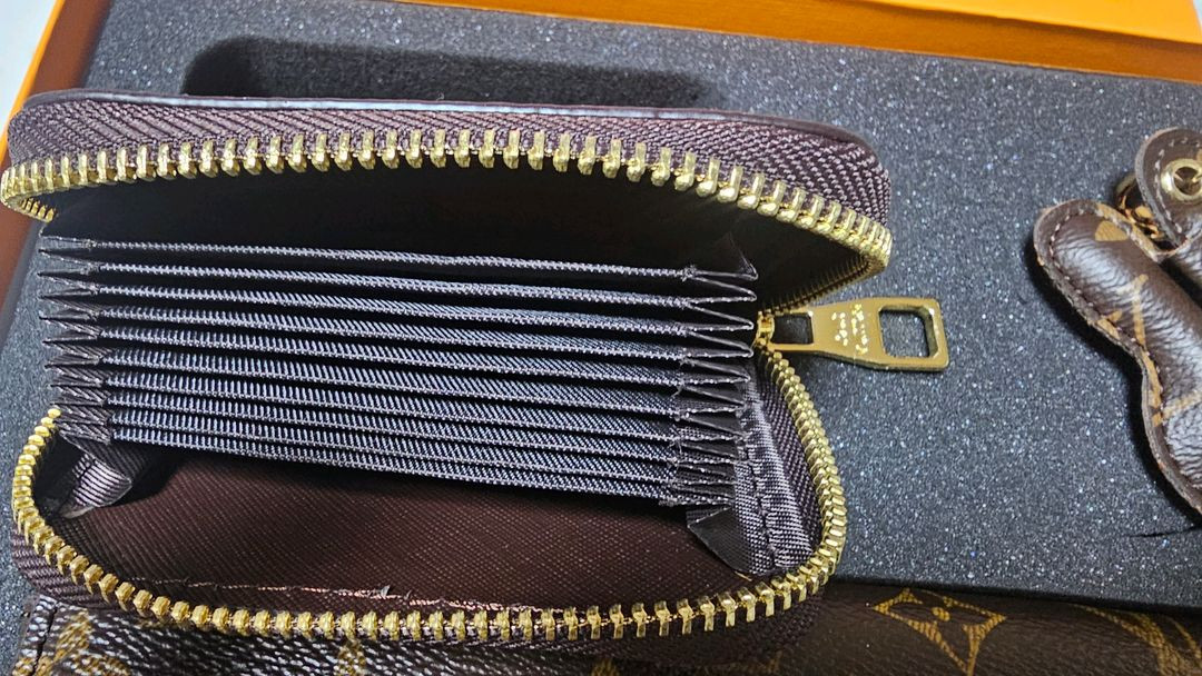 최상급 급쳐 루이비통 모노그램 크로스백 클러치+카드지갑+키링 세트 새상품 이미지