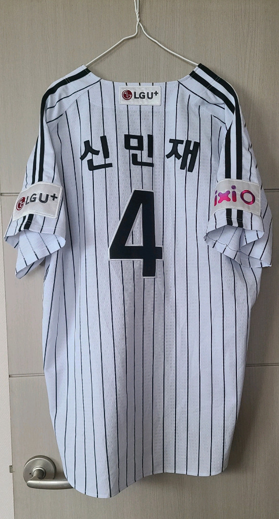 엘지 트원스 홈 유니폼 이미지