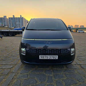 스타리아 5밴 캠핑카 이미지