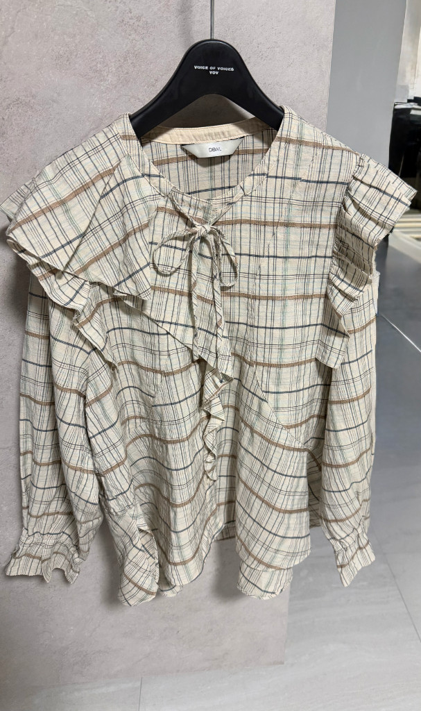 듀엘 러플 블라우스 이미지