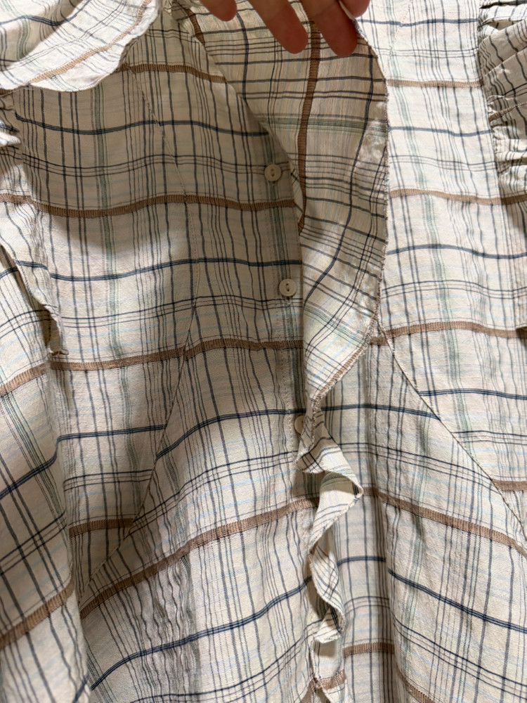 듀엘 러플 블라우스 이미지