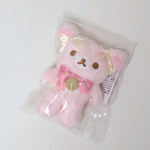 [한정판] 코리락쿠마x메종드플뢰르 콜라보 5탄 마스코트 백참 핑크곰 인형 [미개봉 새상품] 이미지