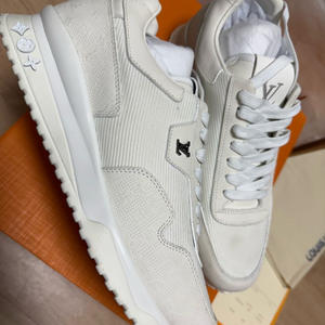 루이비통스니커즈 팝니다 이미지