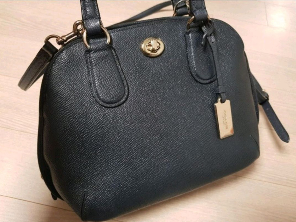 코치 금장턴락장식 사첼 3way백 이미지