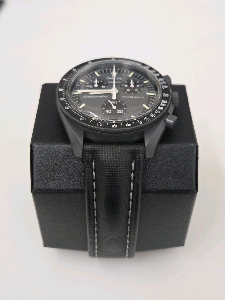 오메가 문스와치 머큐리 (아르템 스트랩 포함) 이미지