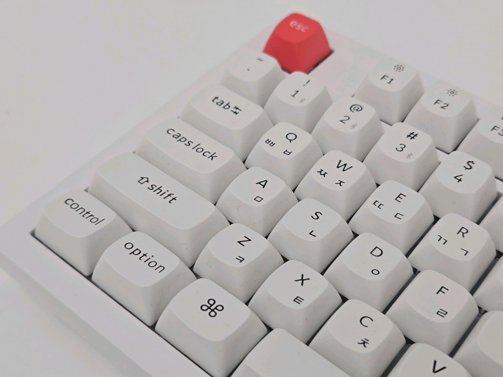 (거의 새상품) 키크론 K10 PRO 화이트 저소음 적축 이미지