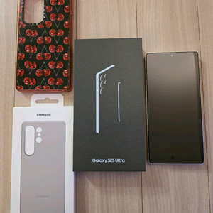 자급제 갤럭시s25 울트라 512기가 티타늄 화이트 실버 상태 좋음 + 실리콘 케이스 포함 이미지