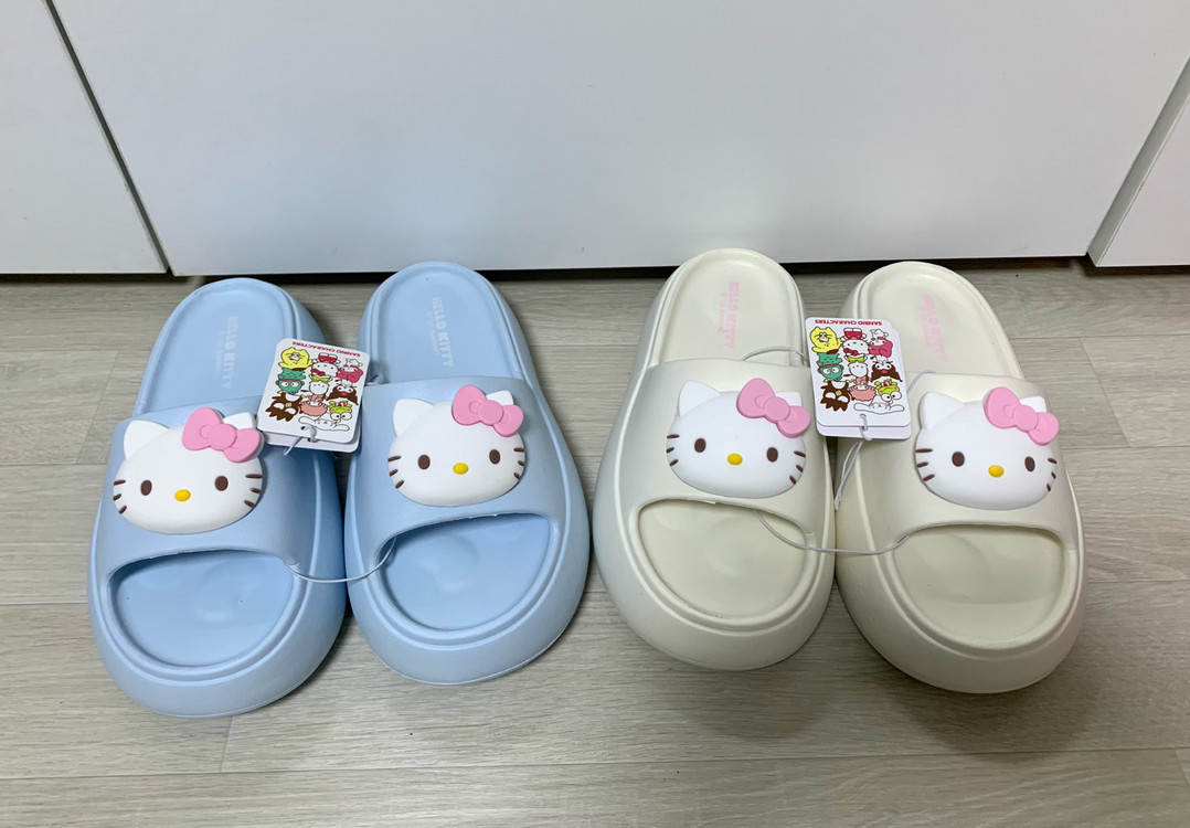 산리오 헬로키티 플랫폼 통굽 슬리퍼 250mm(39-40)! (블루/화이트) 이미지