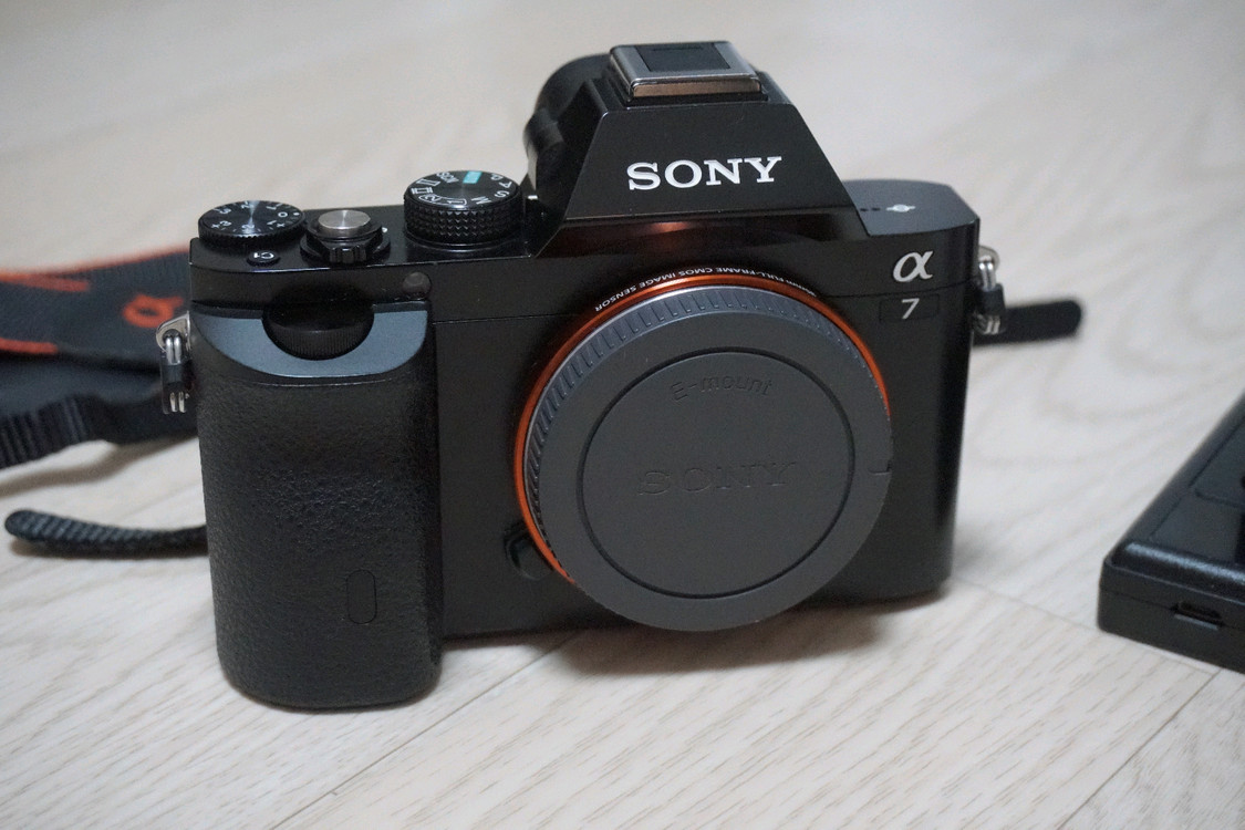 [민트급] 소니 A7 풀프레임 미러리스 카메라 + 탐론 28-75mm F2.8 이미지