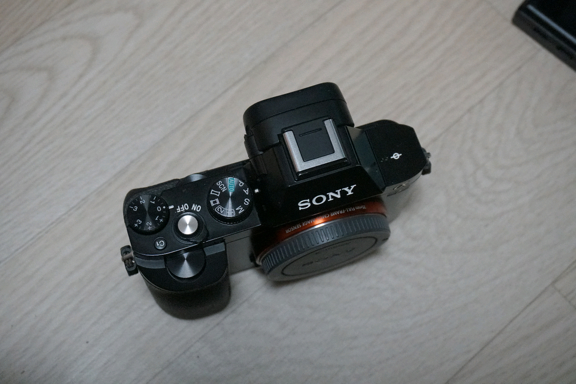 [민트급] 소니 A7 풀프레임 미러리스 카메라 + 탐론 28-75mm F2.8 이미지