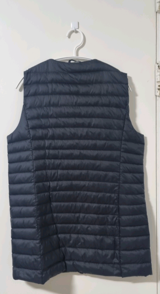 오리털 경량 패딩 조끼 블랙 이미지