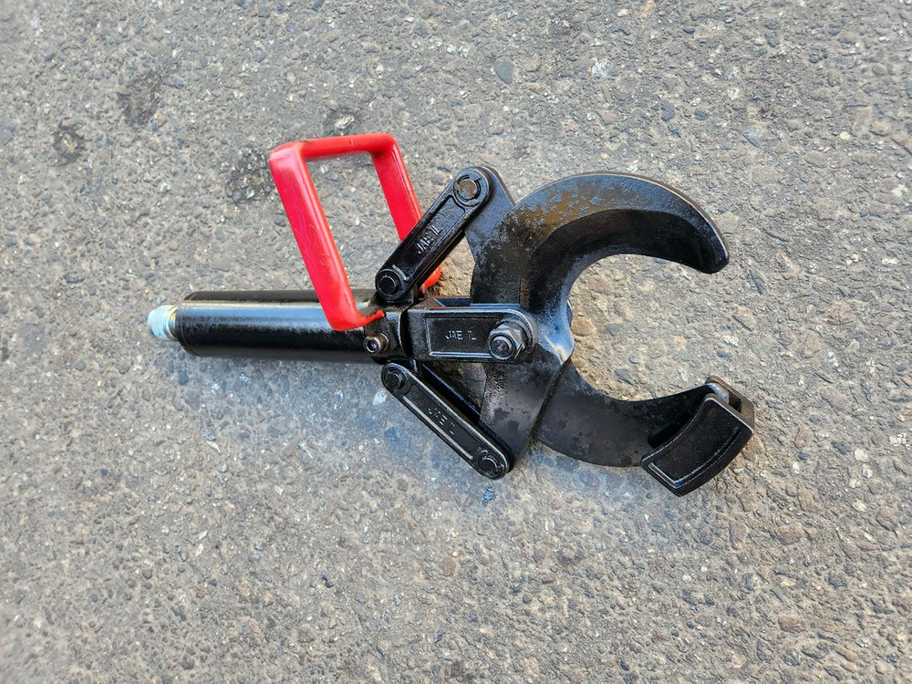 국산 유압 케이블절단기 85C 헤드 이미지