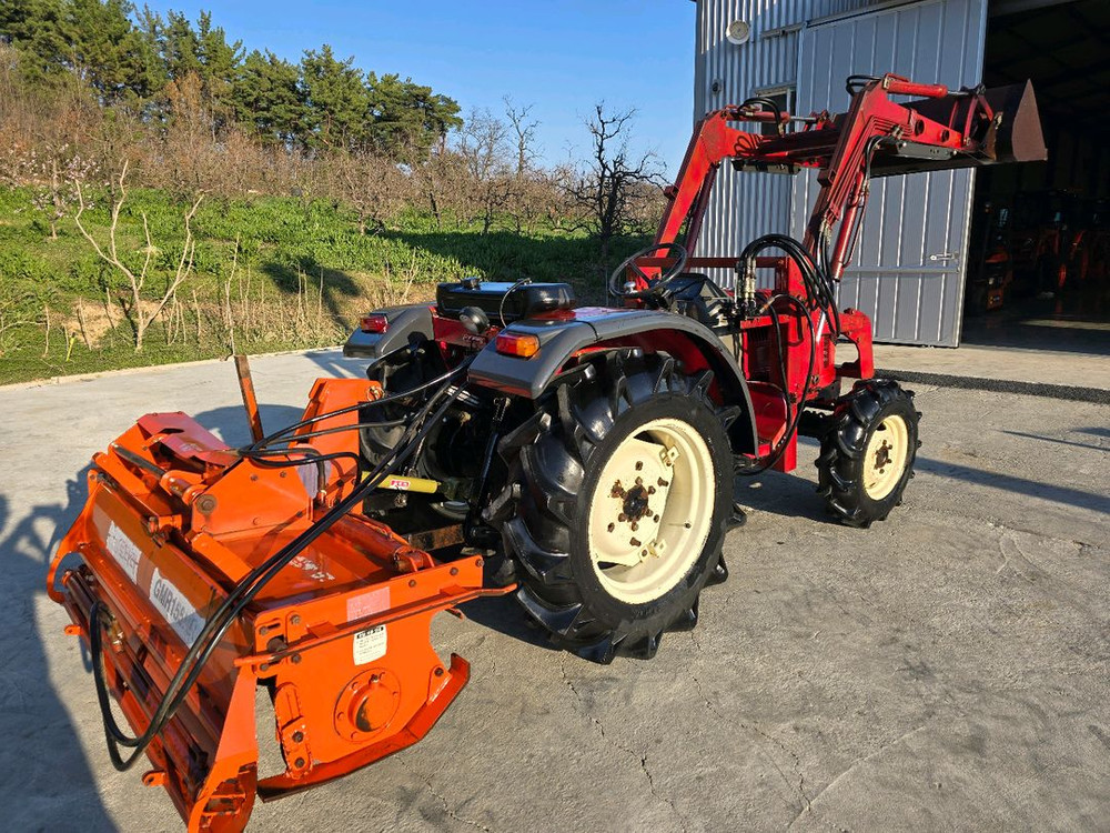 38마력 트랙터 LT380 이미지