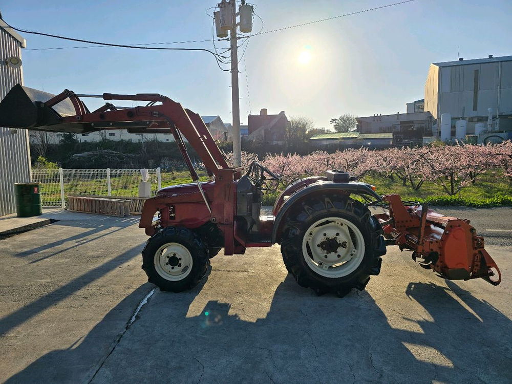 38마력 트랙터 LT380 이미지