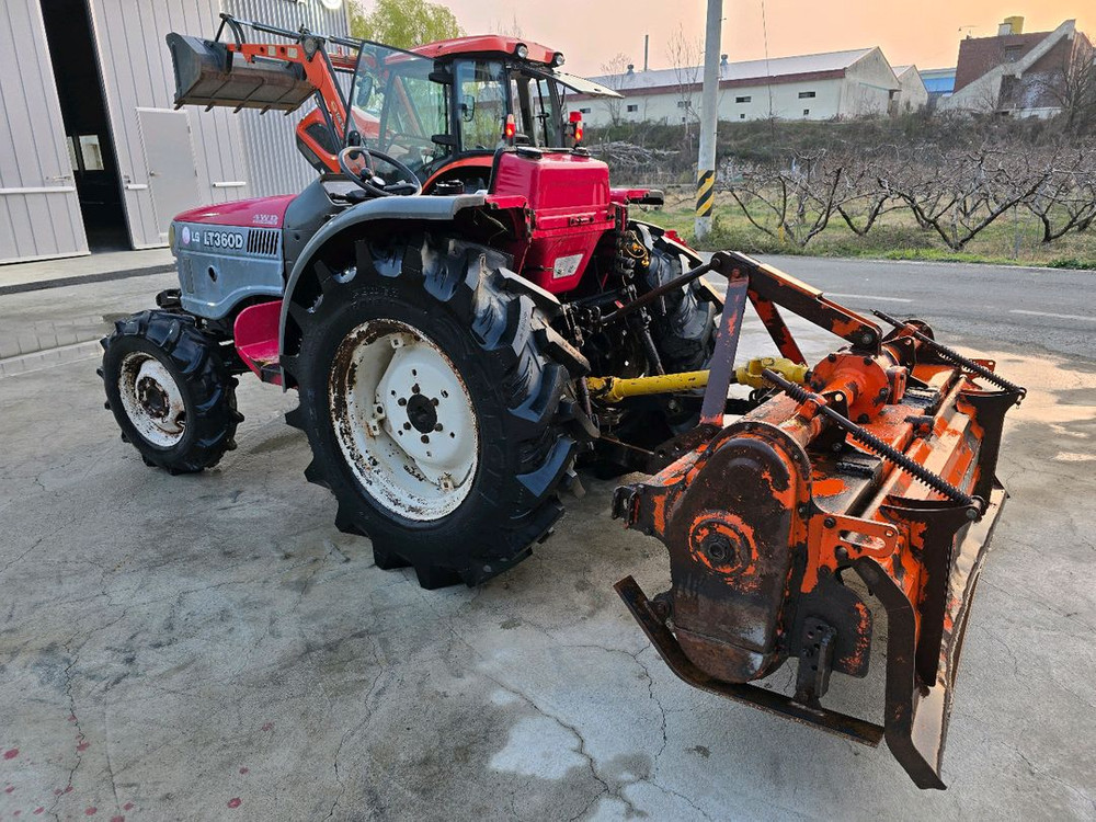 36마력 트랙터 LT360D 이미지