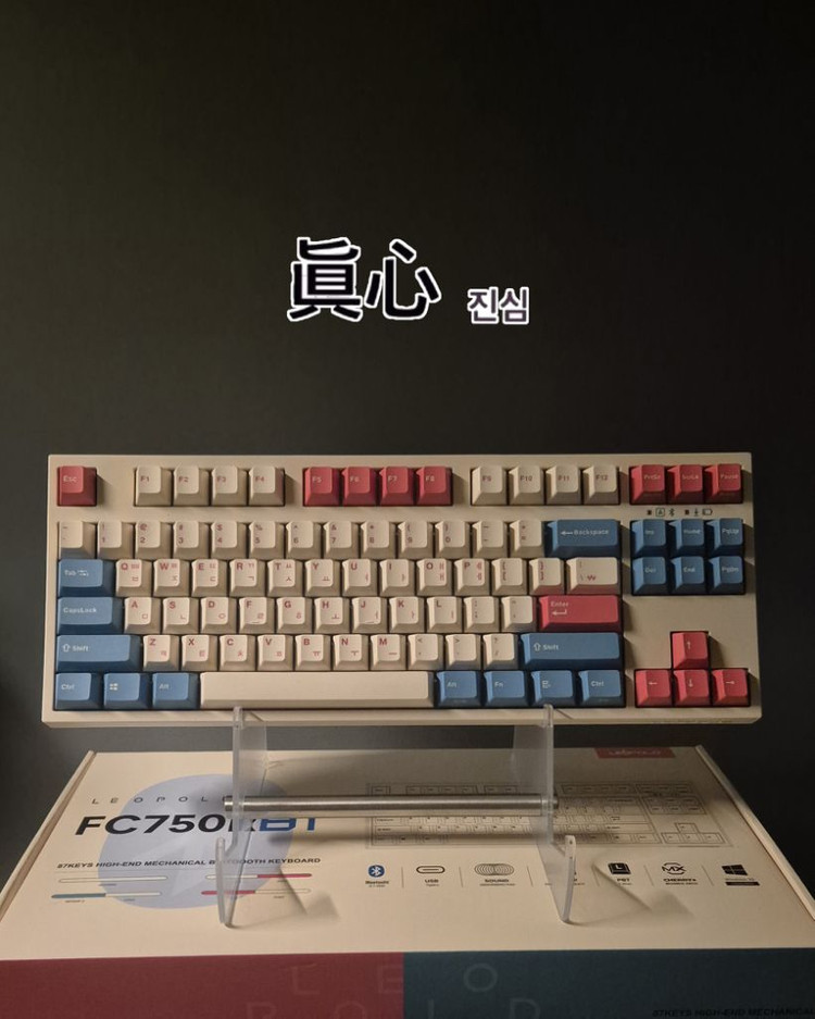 레오폴드 FC750R BT 체리 갈축 무선 키보드 이미지