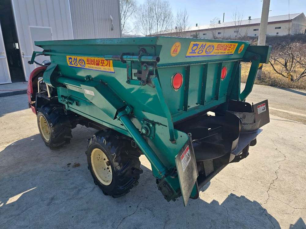아세아 운반차 겸용 퇴비살포기 이미지