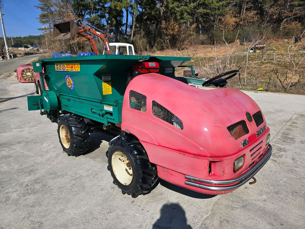 아세아 운반차 겸용 퇴비살포기 이미지