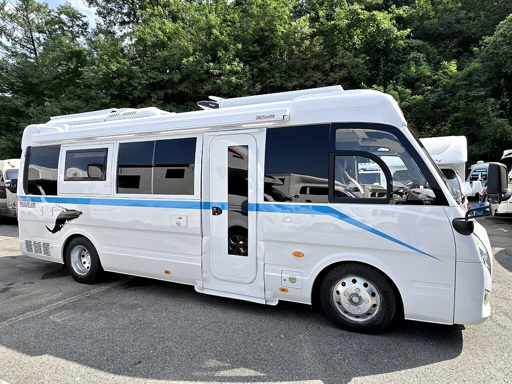 18년 레스타5인승캠핑카(신규제작,6만km,인산철1200A)-전액할부됨 이미지