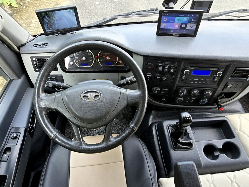 18년 레스타5인승캠핑카(신규제작,6만km,인산철1200A)-전액할부됨 이미지