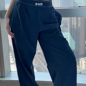 와이드핏 운동 팬츠 이미지