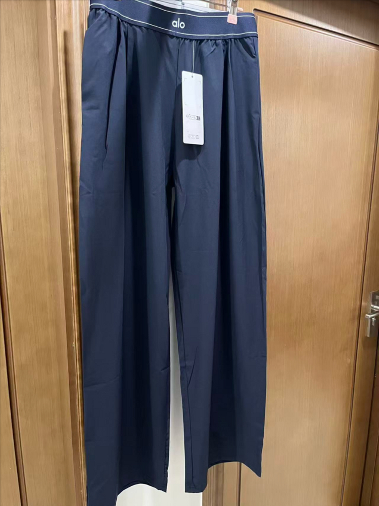 와이드핏 운동 팬츠 이미지