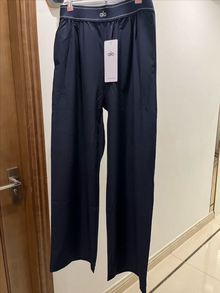 와이드핏 운동 팬츠 이미지