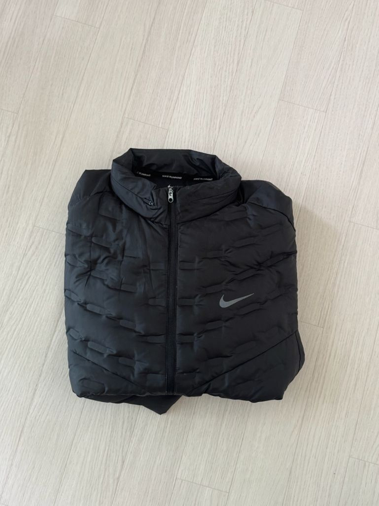 나이키 써마핏 ADV 에어로로프트 이미지