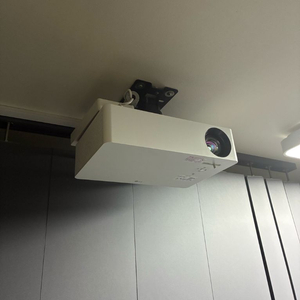 lg hu70la 4k 빔프로젝터 가격내림. 이미지