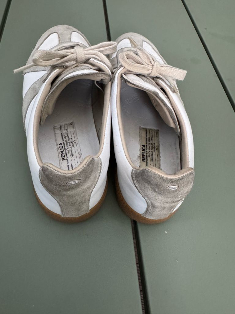 정품 마르지엘라 독일군 스니커즈 42 이미지