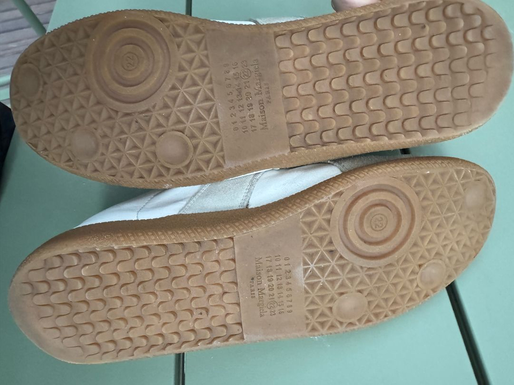 정품 마르지엘라 독일군 스니커즈 42 이미지