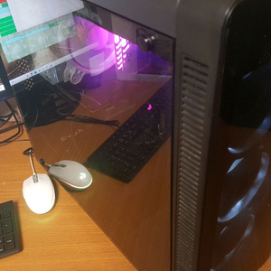 i7 8700 RTX2060 컴퓨터 본체 팝니다 이미지