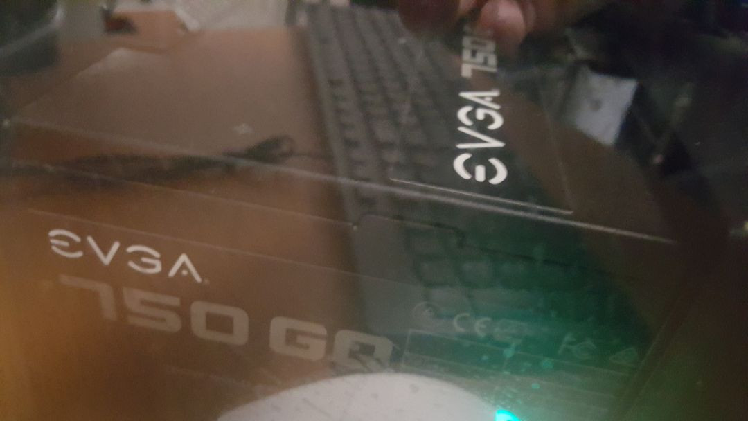 i7 8700 RTX2060 컴퓨터 본체 팝니다 이미지