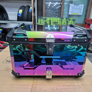 레인보우 알루미늄탑박스 85리터 중고판매합니다 이미지