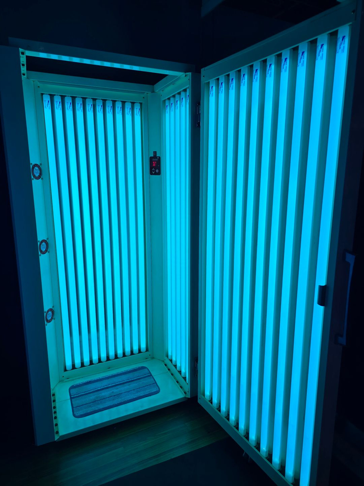UV 램프 태닝룸 이미지