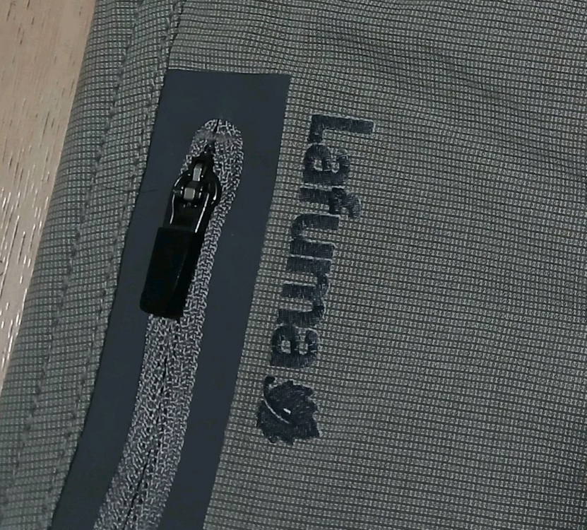 라퓨마 30사이즈 춘추용 등산바지 이미지