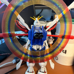 하이레졸루션 모델(HiRM) 1/100 갓 건담 이미지