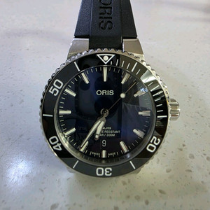 오리스 아퀴스 데이트 딥블루 이미지