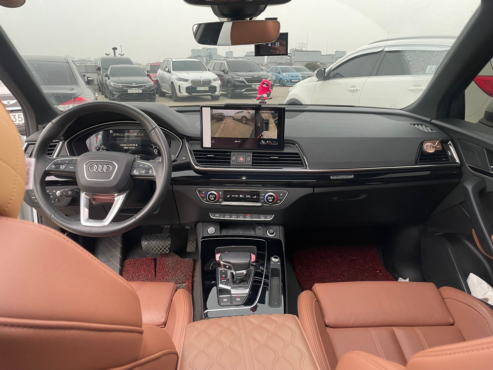 아우디 Q5 (FY) 45 TFSI 콰트로 프리미엄 중고차 21년 07월 75248km 완전무사고 베이지시트입니다. 이미지