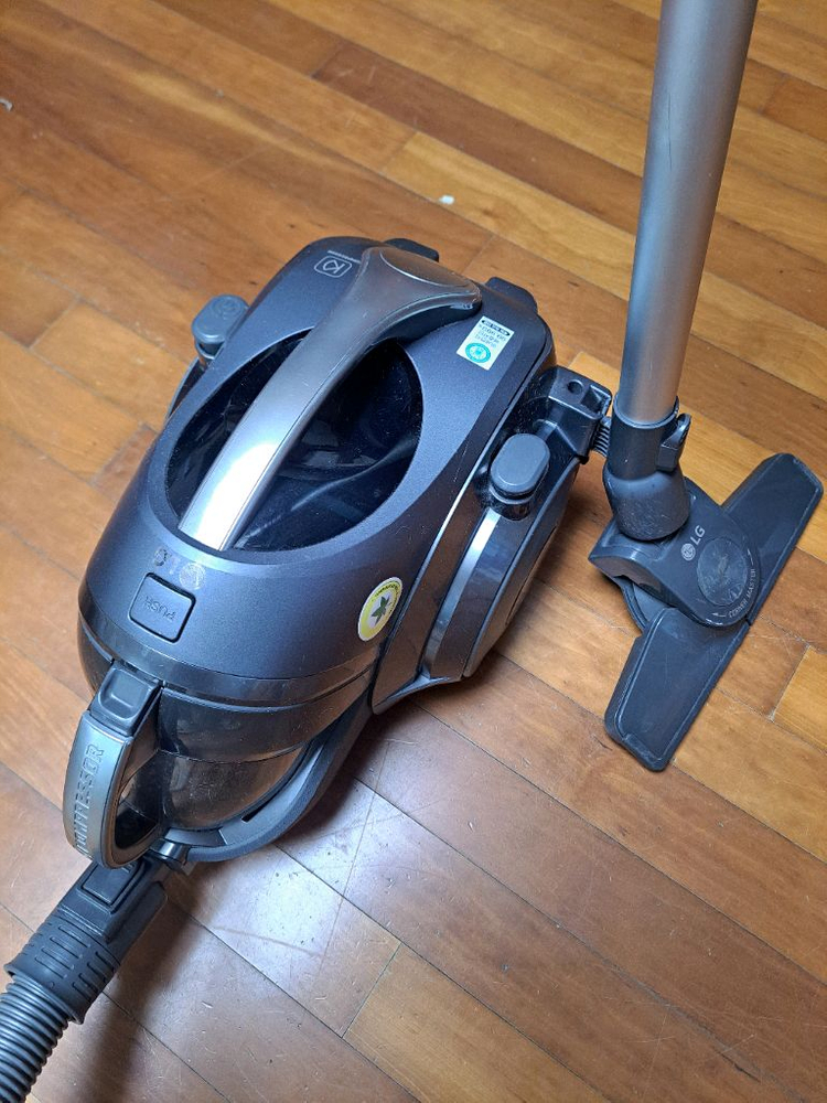 대형 LG 유선 청소기 이미지
