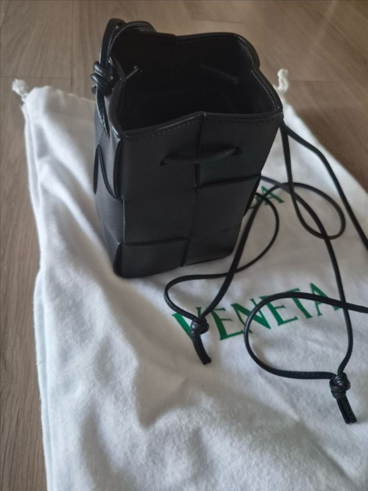 보테가미니크로스백 이미지