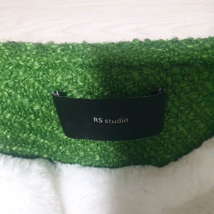 트위드 자켓 이미지