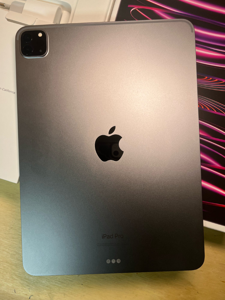 아이패드 프로 4세대 스페이스 그레이 256GB+ 애플펜슬 2세대+ 로지텍 세트 이미지