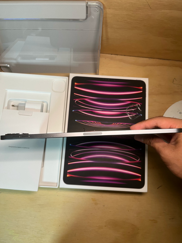 아이패드 프로 4세대 스페이스 그레이 256GB+ 애플펜슬 2세대+ 로지텍 세트 이미지