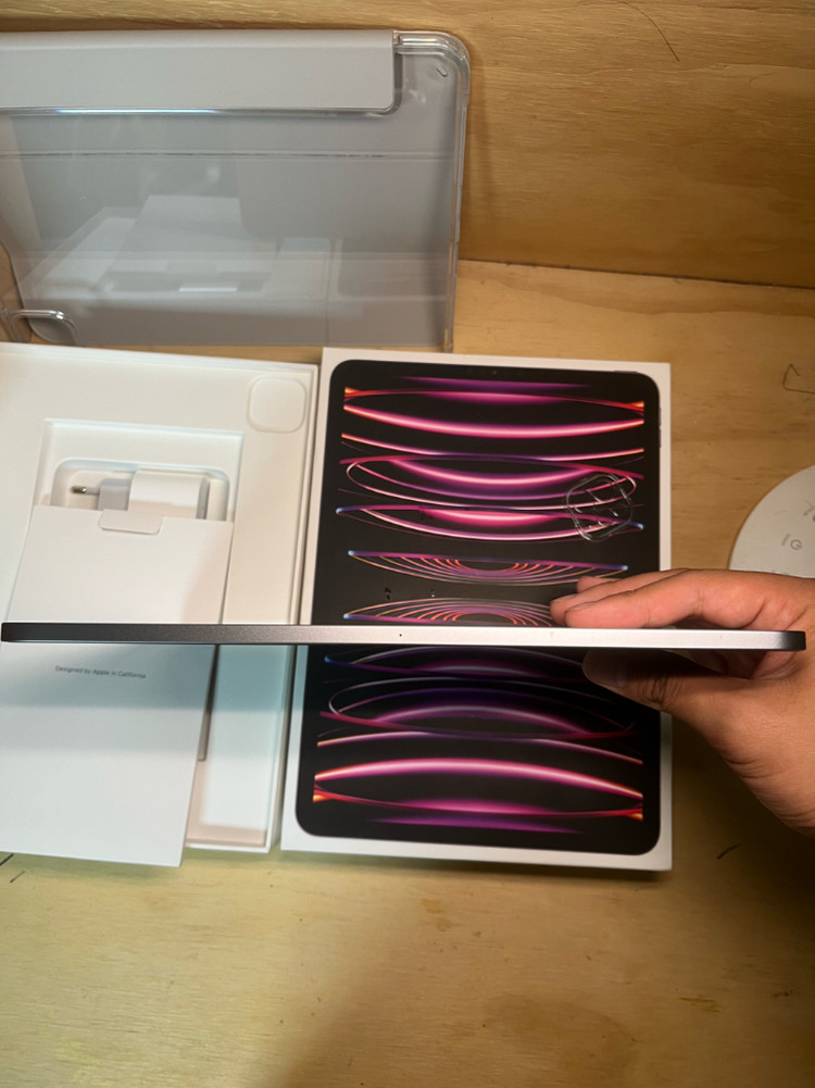 아이패드 프로 4세대 스페이스 그레이 256GB+ 애플펜슬 2세대+ 로지텍 세트 이미지