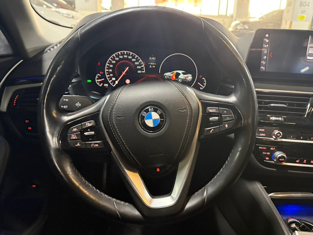 BMW 5시리즈 (G30) 520i 럭셔리 중고차 19년06월 117214KM 완전무사고 입니다. 이미지