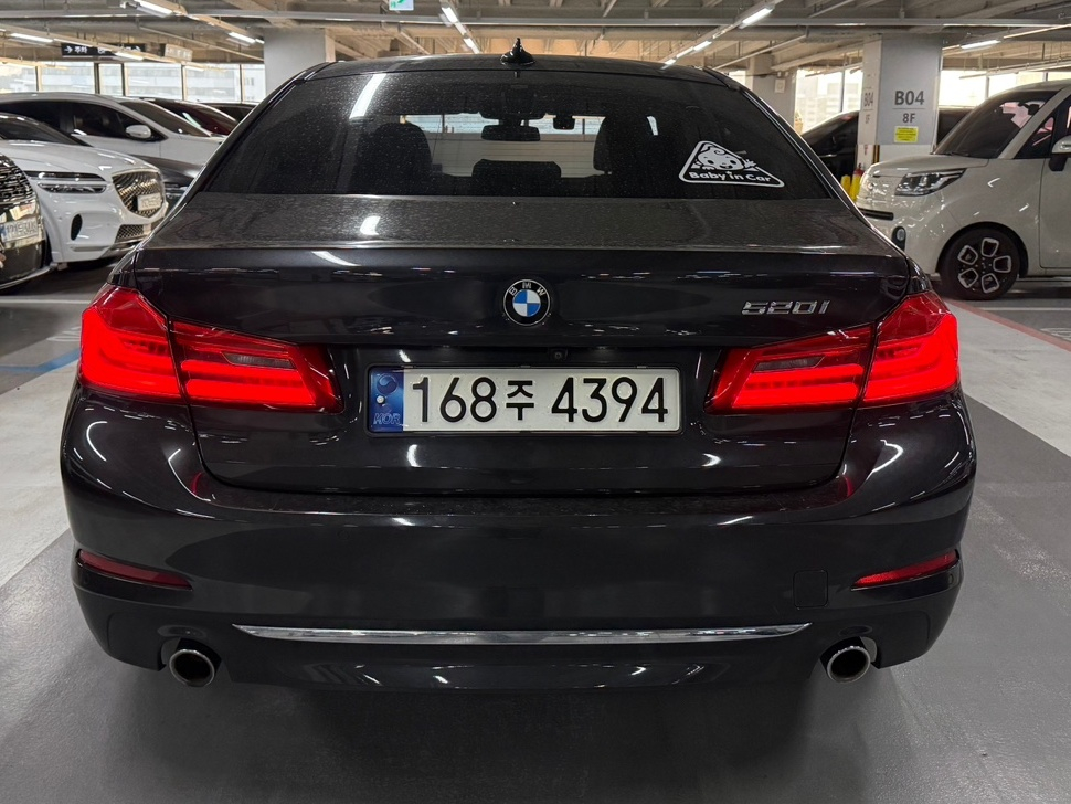 BMW 5시리즈 (G30) 520i 럭셔리 중고차 19년06월 117214KM 완전무사고 입니다. 이미지