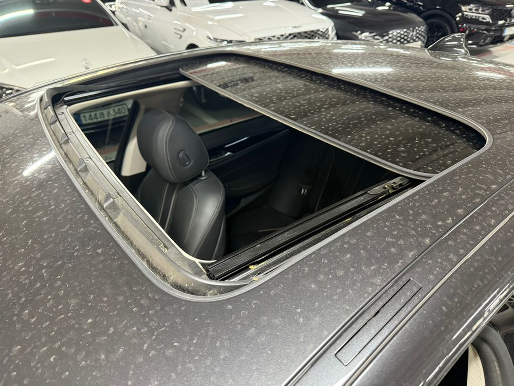 BMW 5시리즈 (G30) 520i 럭셔리 중고차 19년06월 117214KM 완전무사고 입니다. 이미지