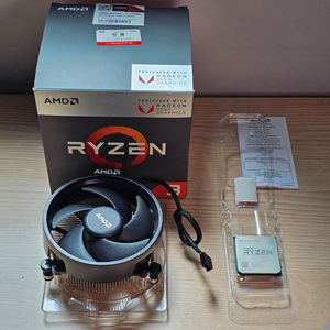 라이젠 2200G CPU + 쿨러. 정품 박풀 이미지